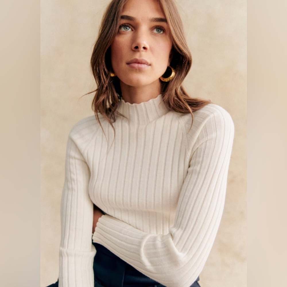 Sézane Charly Scalloped Turtleneck Sweater Size Medium Ecru